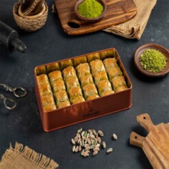 Koskeroglu Special Prince Baklava with Pistachio 725 gr (25.57oz)
